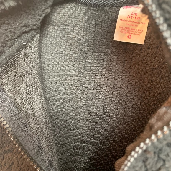 ❤️Black Fuzzy Half-Zip - Picture 4 of 5